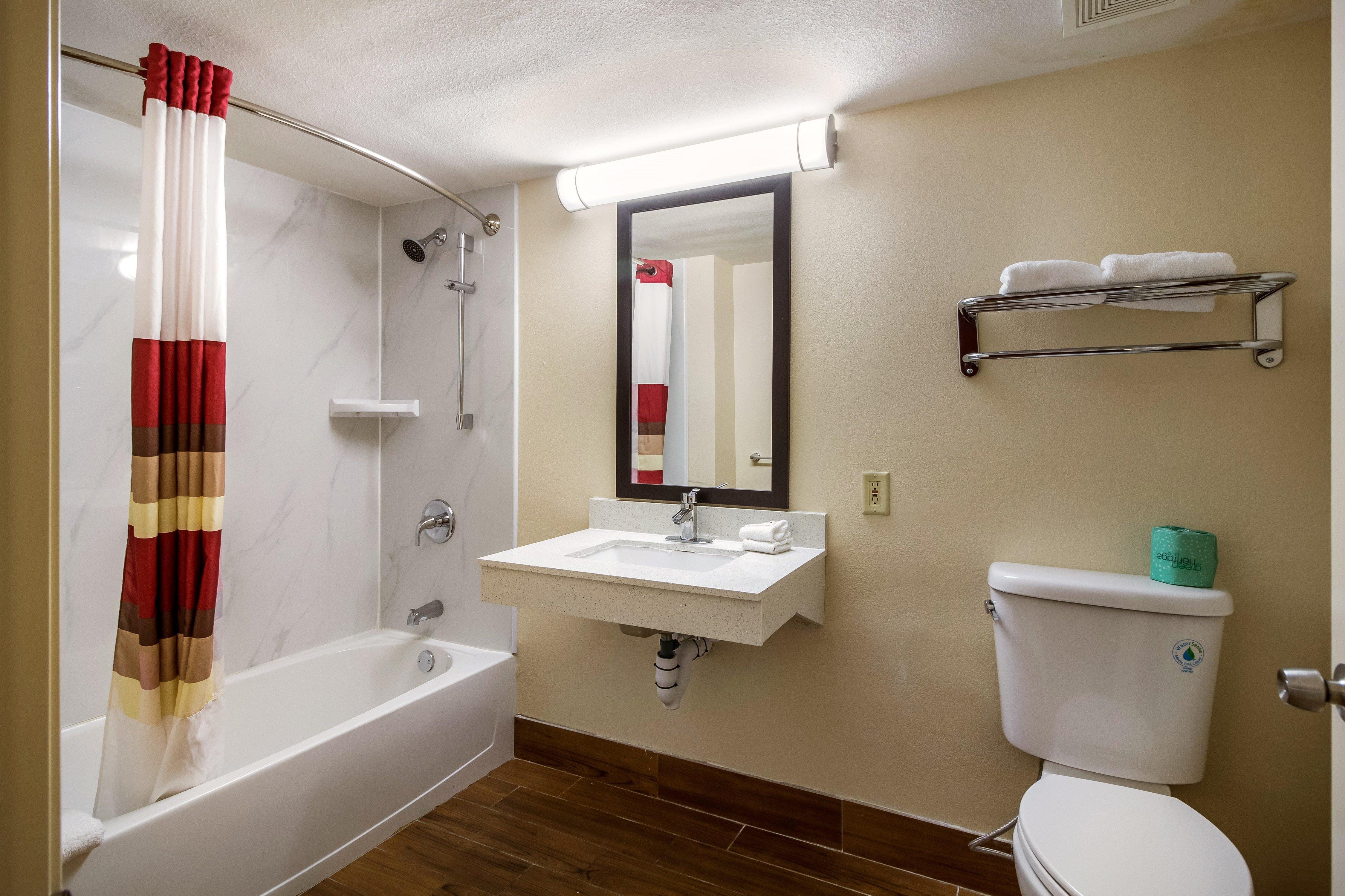 Red Roof Inn Houston East I-10 מראה חיצוני תמונה