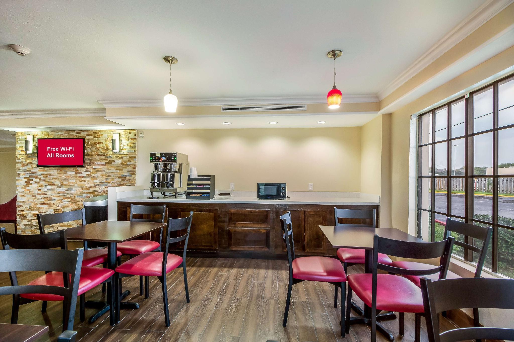 Red Roof Inn Houston East I-10 מראה חיצוני תמונה