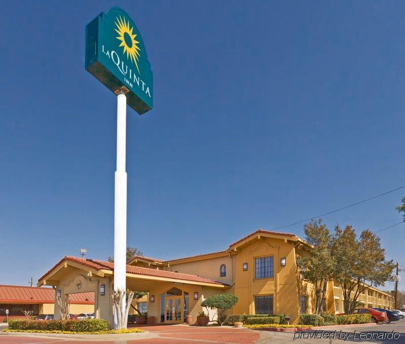 Red Roof Inn Houston East I-10 מראה חיצוני תמונה