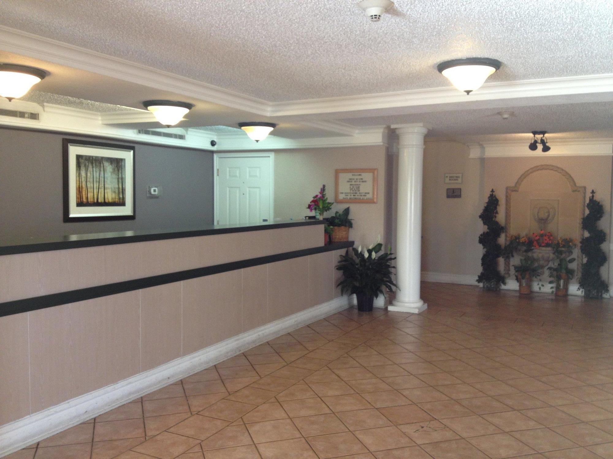 Red Roof Inn Houston East I-10 מראה חיצוני תמונה